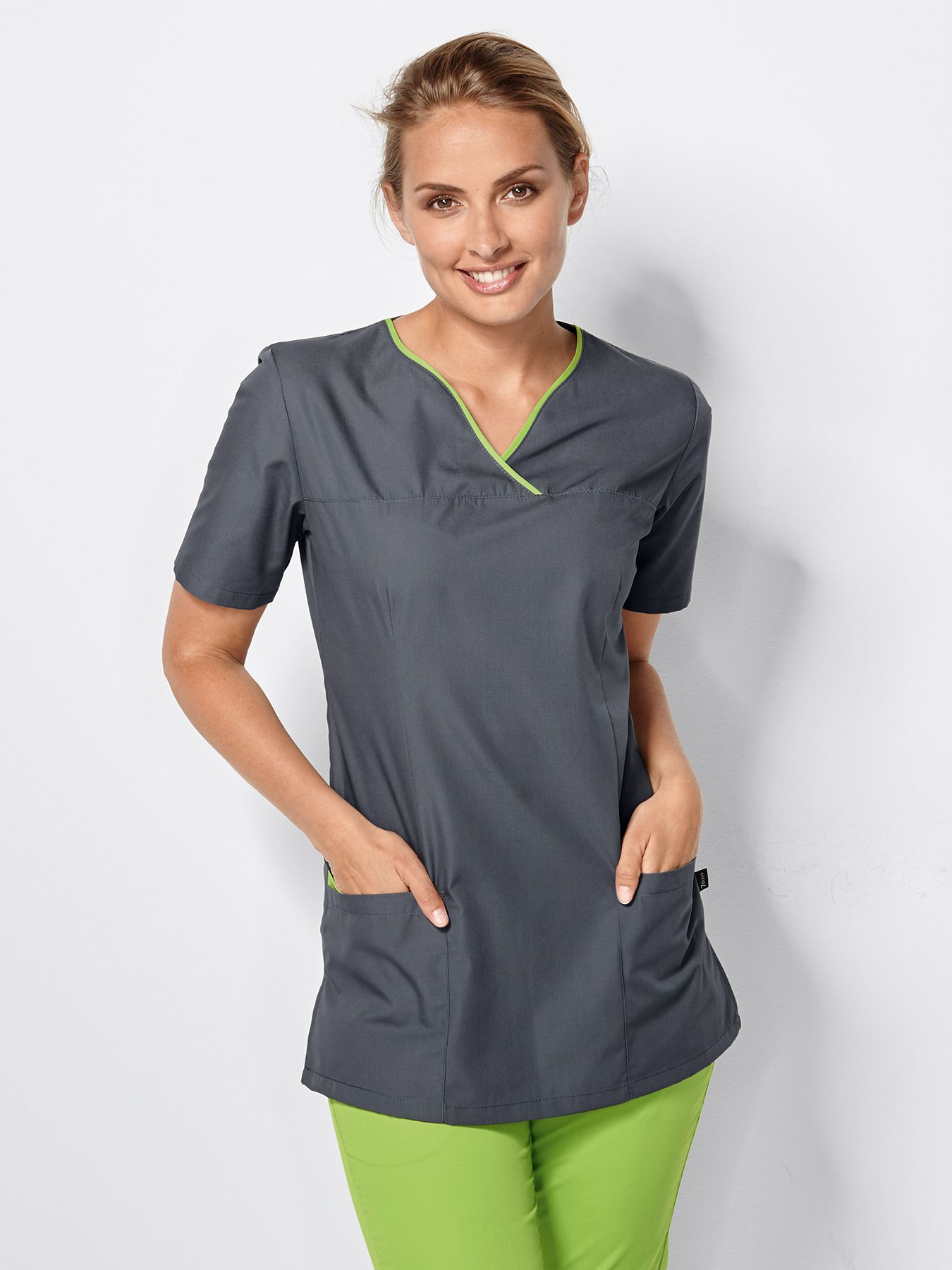 Tunique médicale facile à enfiler avec passepoil coloré